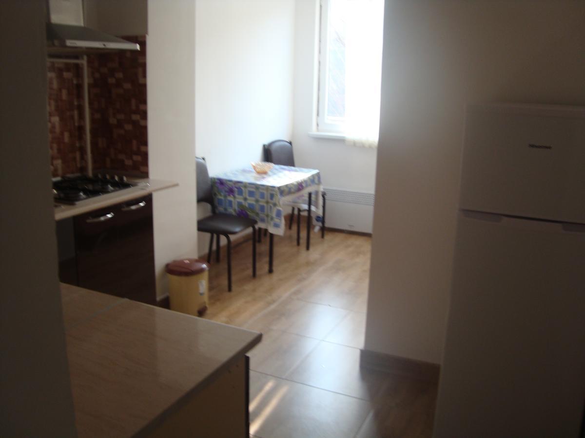 Apartments Azatutyan Avenue 9, Кв 19 Yerevan Exterior photo