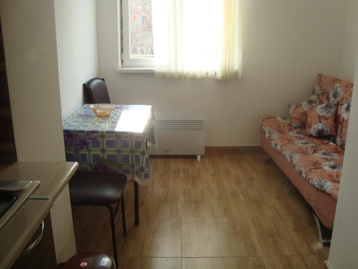 Apartments Azatutyan Avenue 9, Кв 19 Yerevan Exterior photo